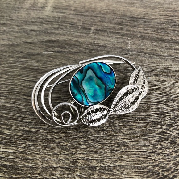 Vtg Abalone Filigree Leaf Detailed Brooch - Picture 1 of 12
